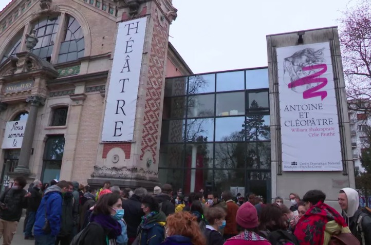 文化施設再開を求めるフランスの劇場占拠 全国に拡大 Vivace Cantabile